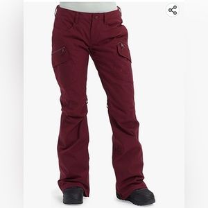 Excellent condition Burton Gloria Ski pants - worn maybe twice don’t fit 😞 XXS